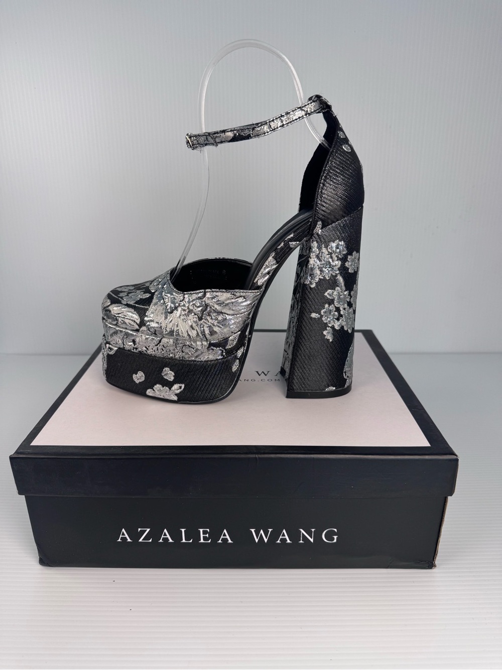 Azalea Wang Zipporah Black Platform Heels | Silver Floral Brocade | Sz 6-9 NIB